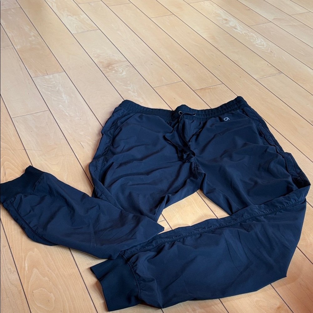 GAP Women s Black Athletic Joggers